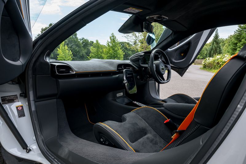 Mclaren Artura (24MR)