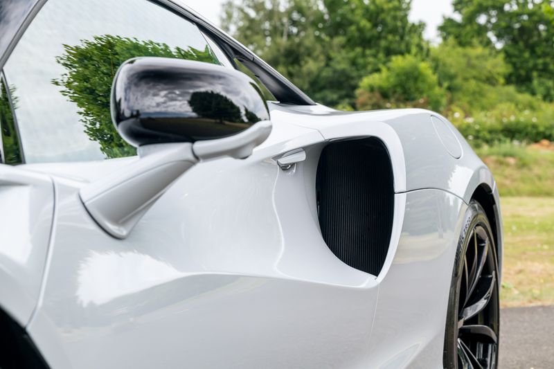 Mclaren Artura (24MR)