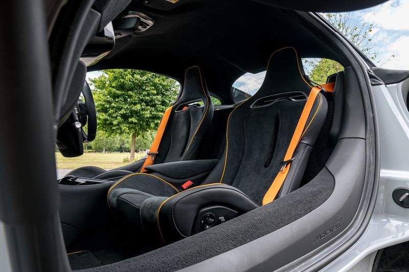 Mclaren Artura (24MR)