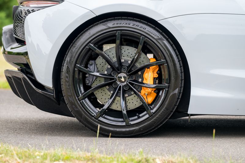 Mclaren Artura (24MR)