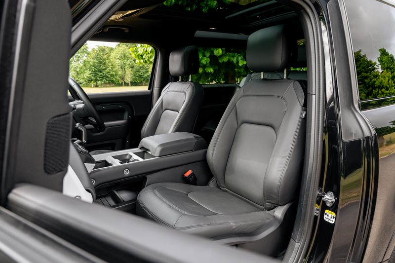 Land Rover Defender 90 D350 X-Dynamic HSE