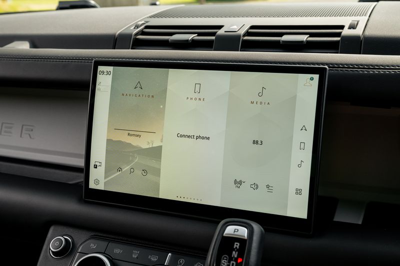 Land Rover Defender 90 D350 X-Dynamic HSE