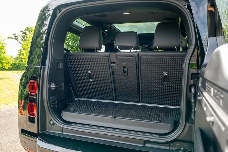 Land Rover Defender 90 D350 X-Dynamic HSE