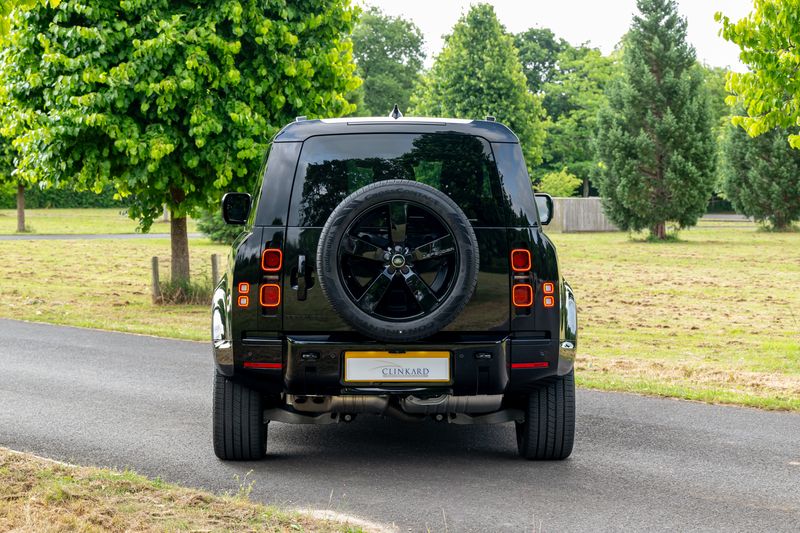 Land Rover Defender 90 D350 X-Dynamic HSE