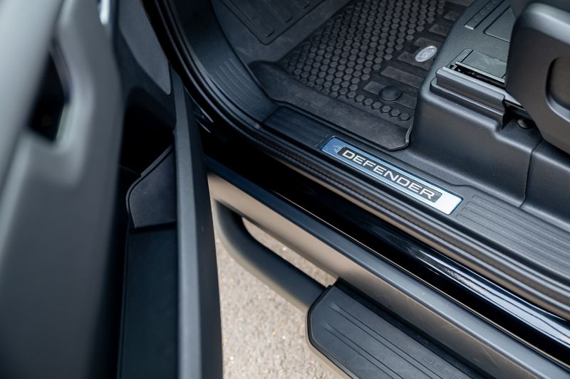 Land Rover Defender 90 D350 X-Dynamic HSE