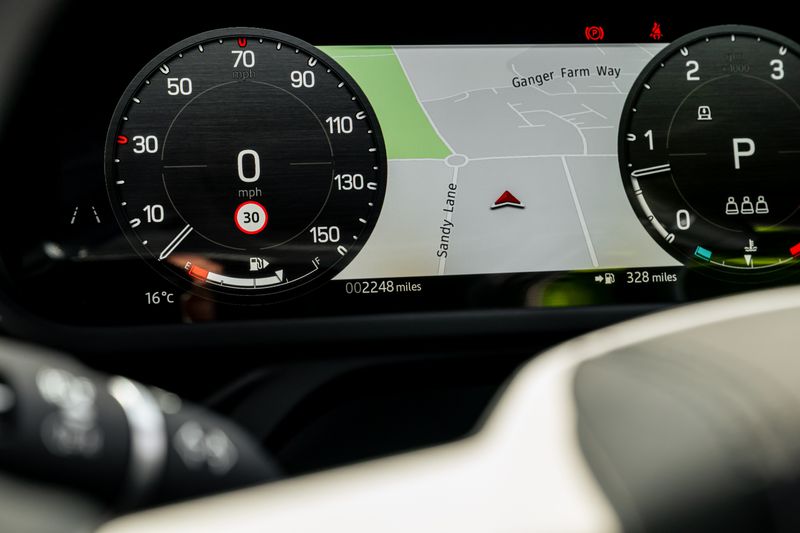 Land Rover Defender 90 D350 X-Dynamic HSE