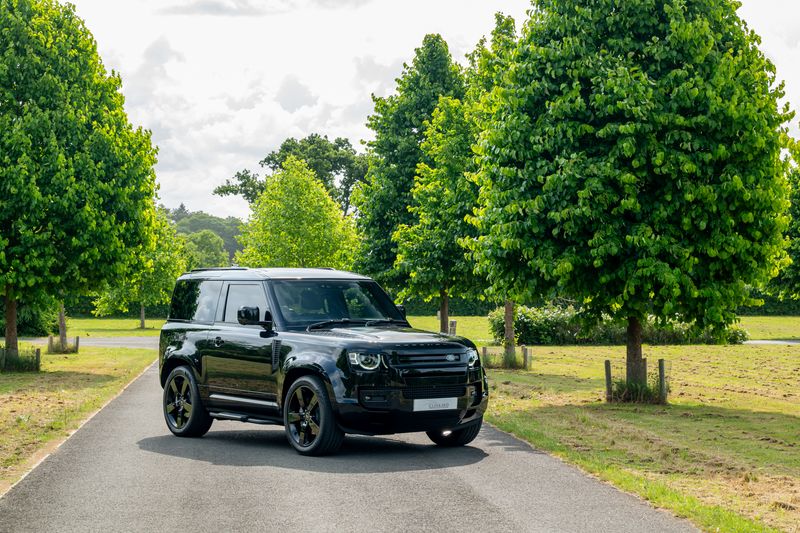 Land Rover Defender 90 D350 X-Dynamic HSE