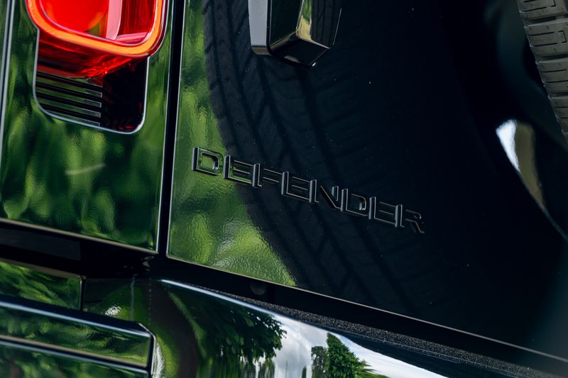 Land Rover Defender 90 D350 X-Dynamic HSE