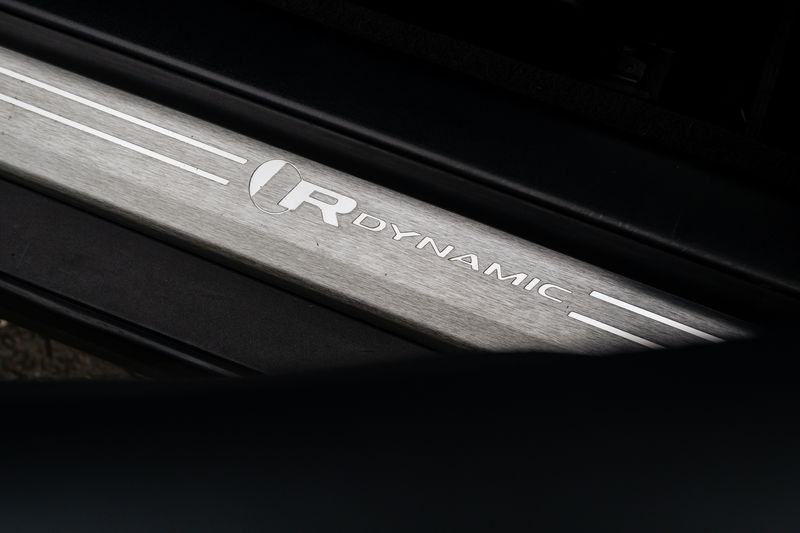 Jaguar F-Type P300 2.0i GPF R-Dynamic Auto