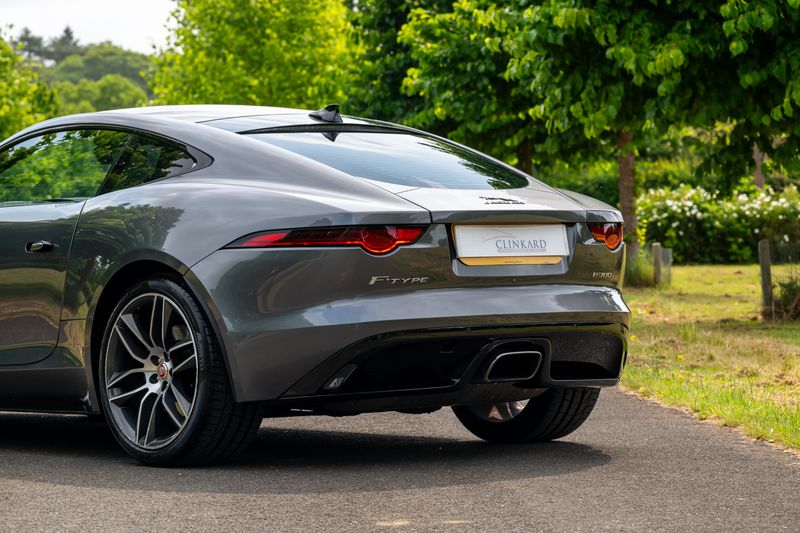 Jaguar F-Type P300 2.0i GPF R-Dynamic Auto