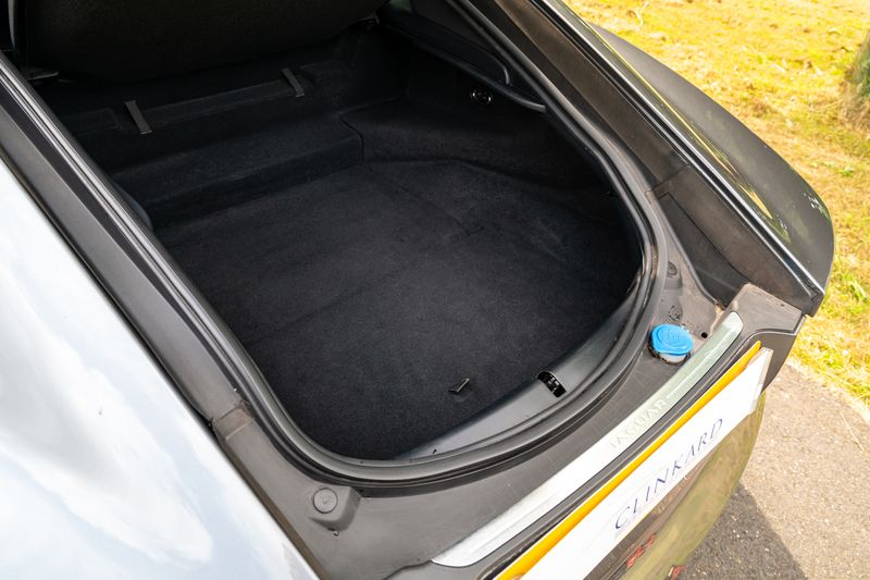 Jaguar F-Type P300 2.0i GPF R-Dynamic Auto