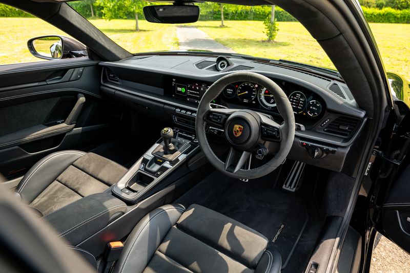 Porsche 911 (992) GT3 Manual