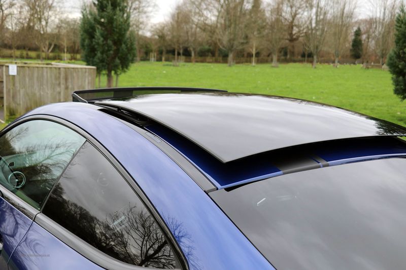 Mercedes C63S Coupe Edition 1