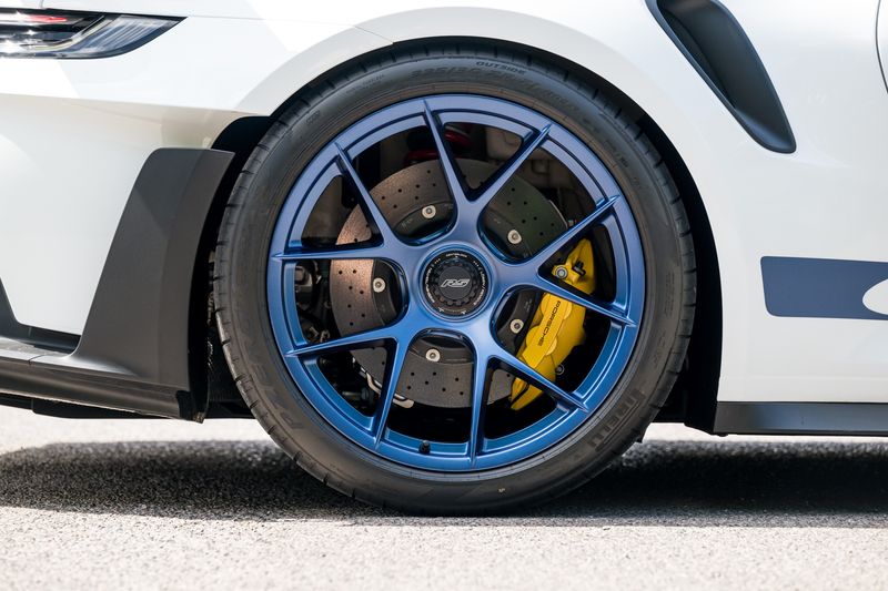 Porsche 911 (992) GT3 RS