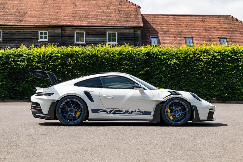 Porsche 911 (992) GT3 RS