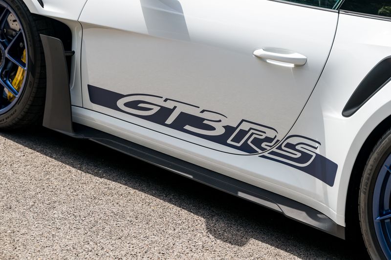 Porsche 911 (992) GT3 RS