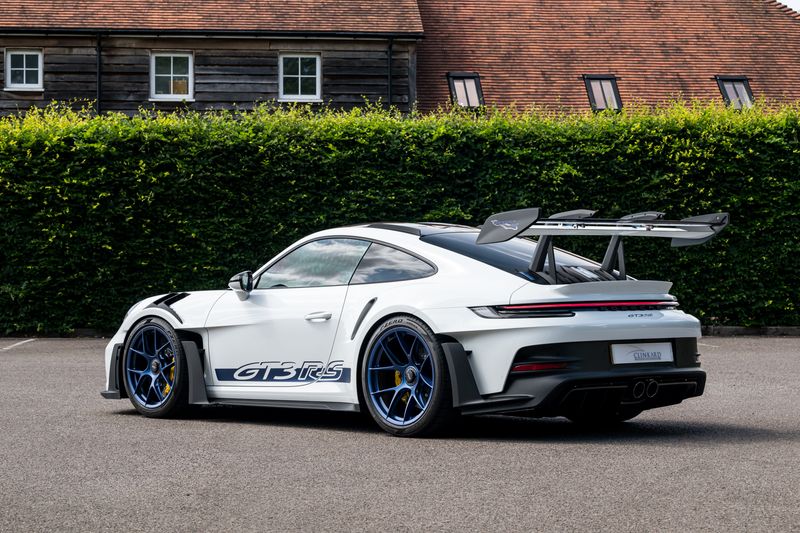 Porsche 911 (992) GT3 RS