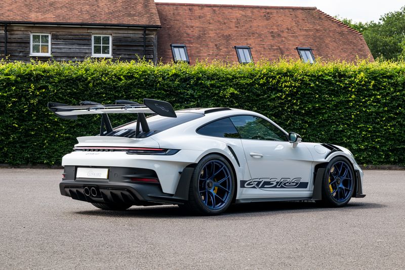 Porsche 911 (992) GT3 RS