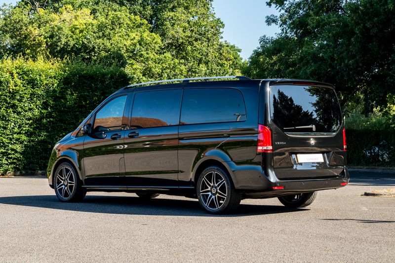 Mercedes-Benz V Class V300D AMG-Line 33rd Anniversary 7-Seater
