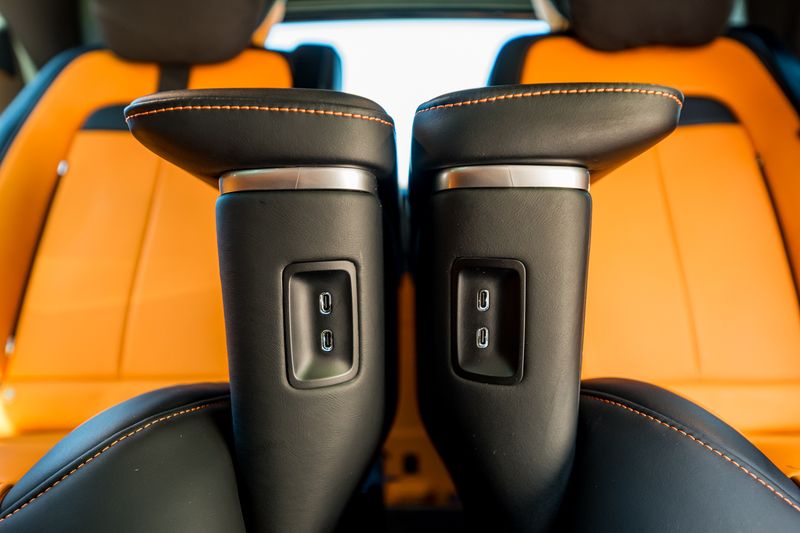 Mercedes-Benz V Class V300D AMG-Line 33rd Anniversary 7-Seater