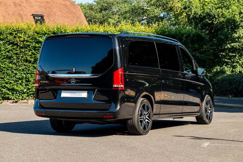 Mercedes-Benz V Class V300D AMG-Line 33rd Anniversary 7-Seater