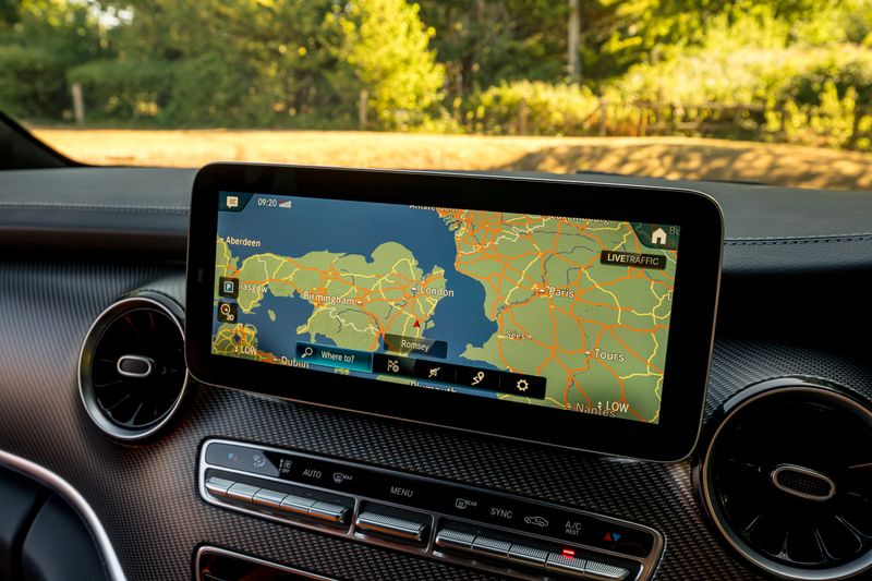 Mercedes-Benz V Class V300D AMG-Line 33rd Anniversary 7-Seater