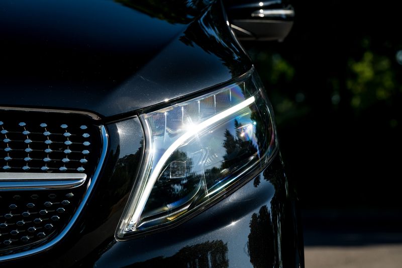 Mercedes-Benz V Class V300D AMG-Line 33rd Anniversary 7-Seater