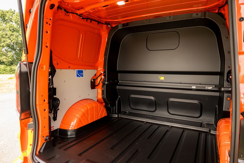 Ford Transit Custom 2.0 Custom Ecoblue MS-RT Double Cab Auto