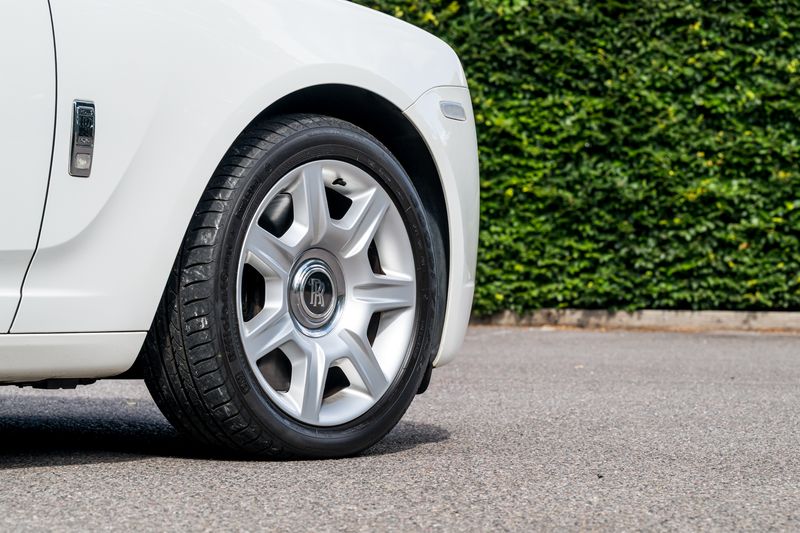 Rolls-Royce Ghost 6.6 V12 Saloon (1 Owner From New / Full Rolls-Royce Service History)