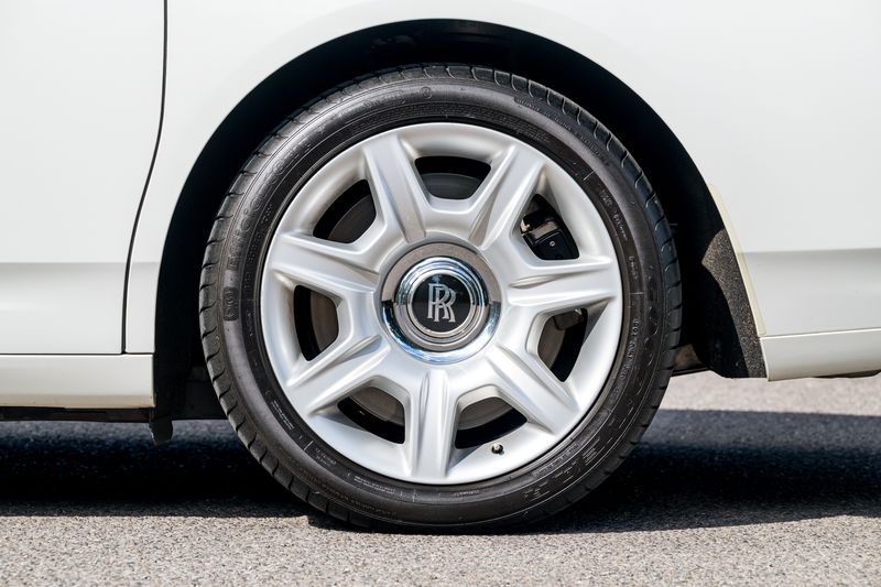 Rolls-Royce Ghost 6.6 V12 Saloon (1 Owner From New / Full Rolls-Royce Service History)