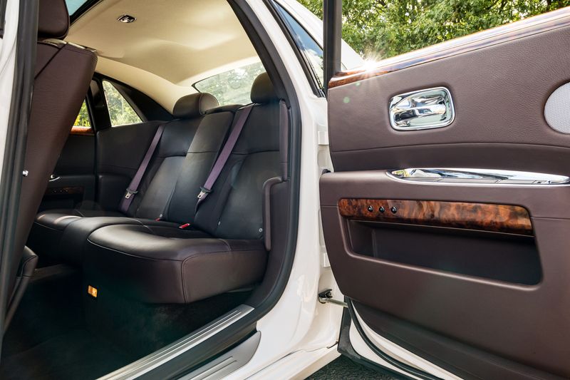 Rolls-Royce Ghost 6.6 V12 Saloon (1 Owner From New / Full Rolls-Royce Service History)