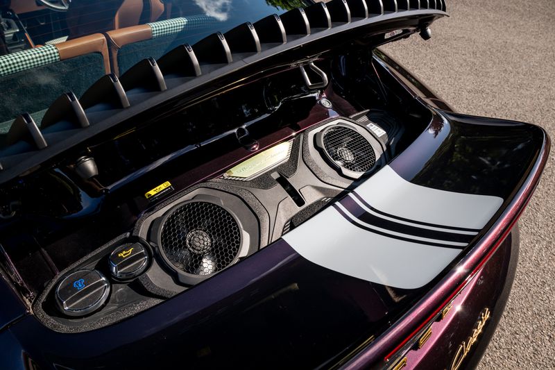 Porsche 911 (992) Sport Classic Coupe (Manual)