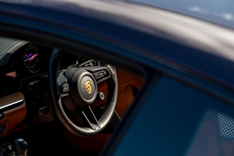 Porsche 911 (992) Sport Classic Coupe (Manual)