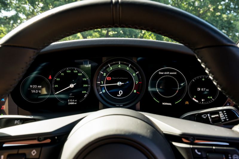 Porsche 911 (992) Sport Classic Coupe (Manual)