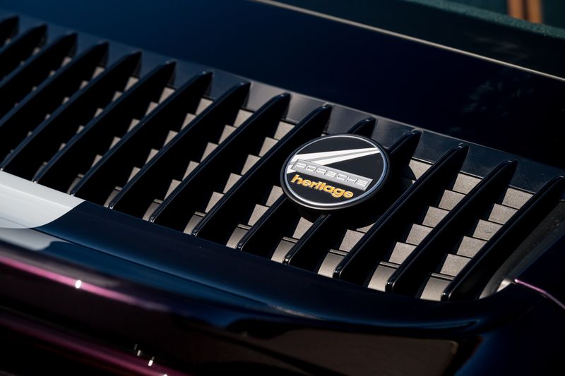 Porsche 911 (992) Sport Classic Coupe (Manual)