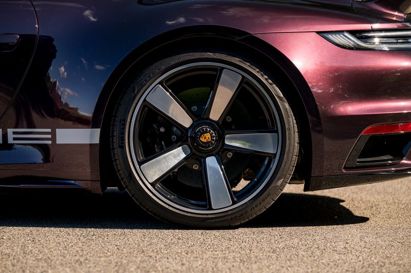 Porsche 911 (992) Sport Classic Coupe (Manual)