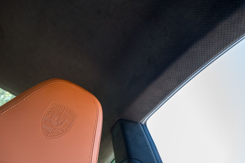 Porsche 911 (992) Sport Classic Coupe (Manual)