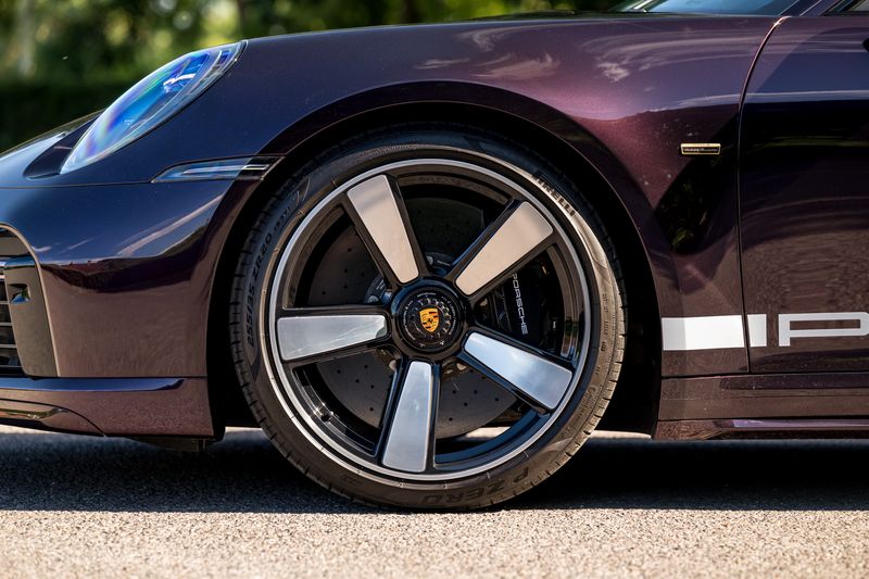 Porsche 911 (992) Sport Classic Coupe (Manual)