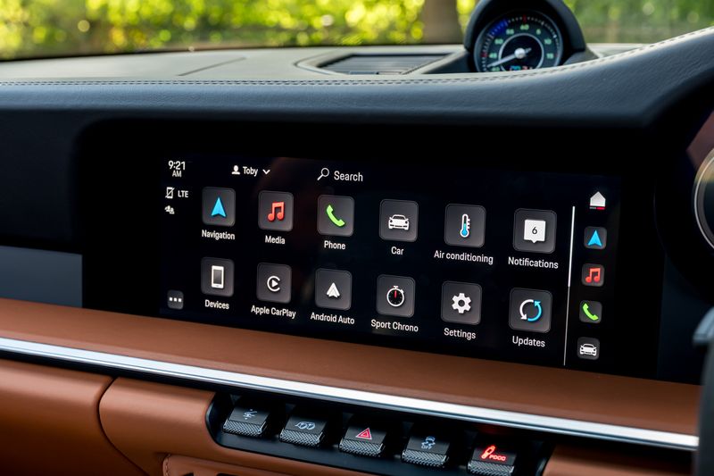 Porsche 911 (992) Sport Classic Coupe (Manual)