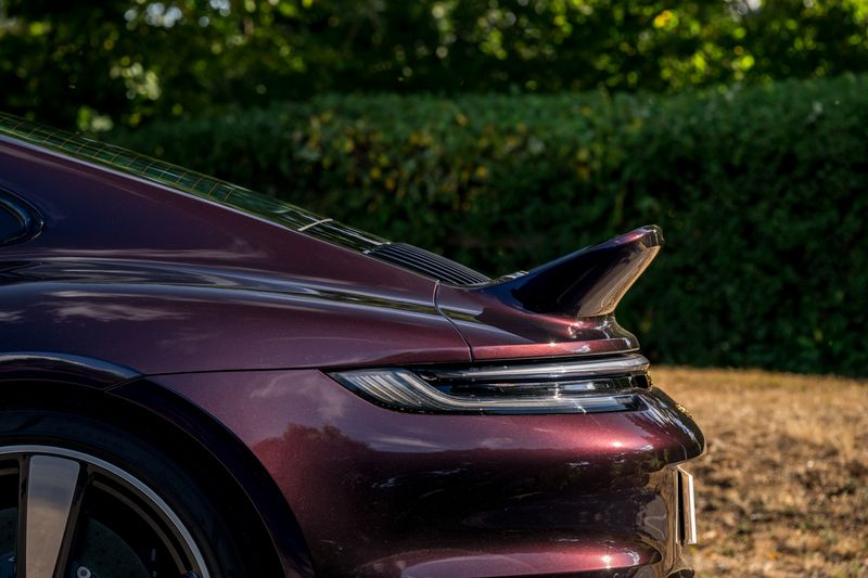 Porsche 911 (992) Sport Classic Coupe (Manual)