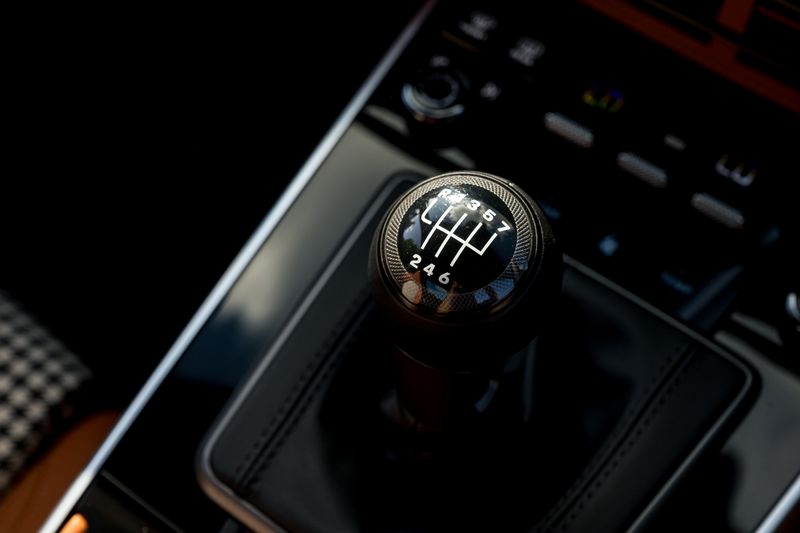 Porsche 911 (992) Sport Classic Coupe (Manual)