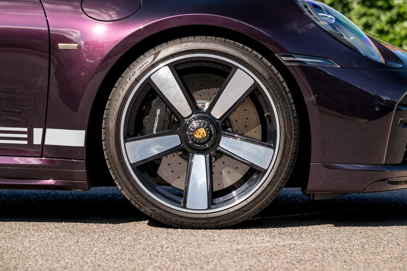 Porsche 911 (992) Sport Classic Coupe (Manual)