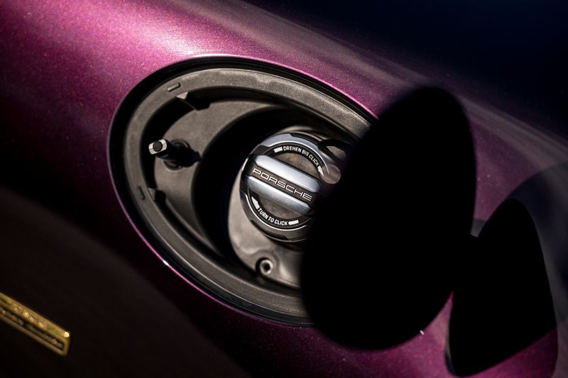 Porsche 911 (992) Sport Classic Coupe (Manual)