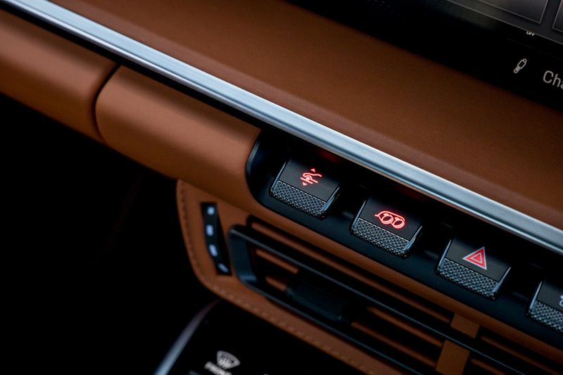 Porsche 911 (992) Sport Classic Coupe (Manual)