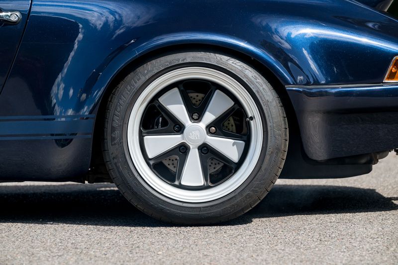 Porsche 911 (993) Retro Works GTR