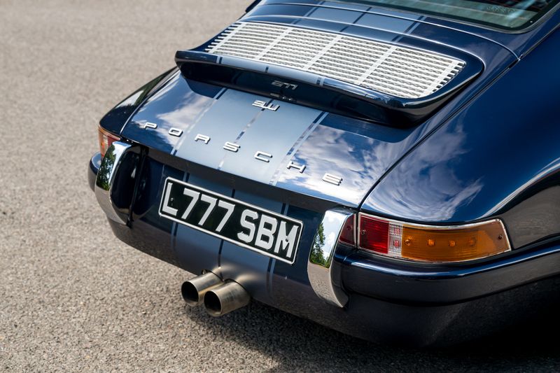 Porsche 911 (993) Retro Works GTR