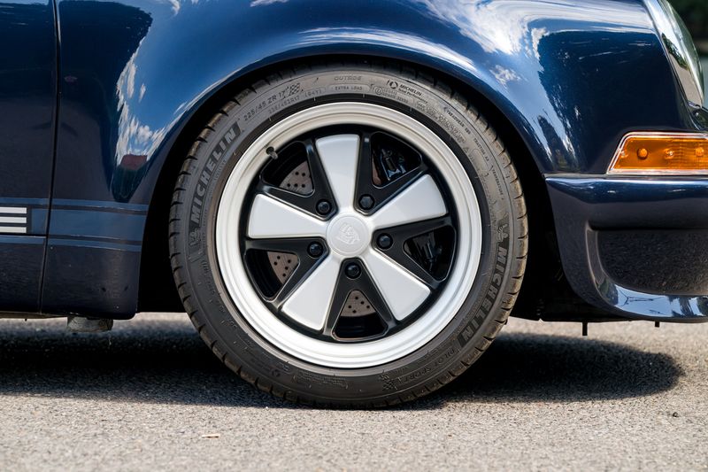 Porsche 911 (993) Retro Works GTR