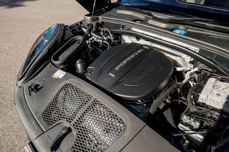 Porsche Macan 2.0T Petrol PDK