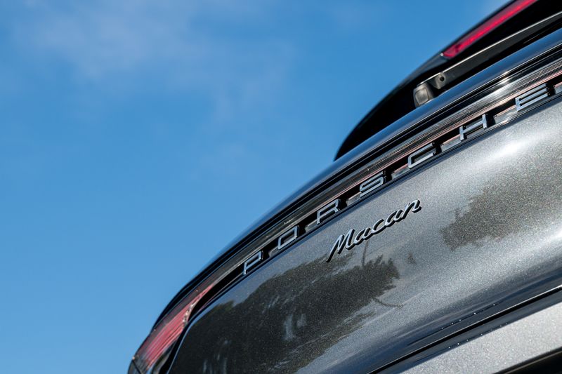 Porsche Macan 2.0T Petrol PDK