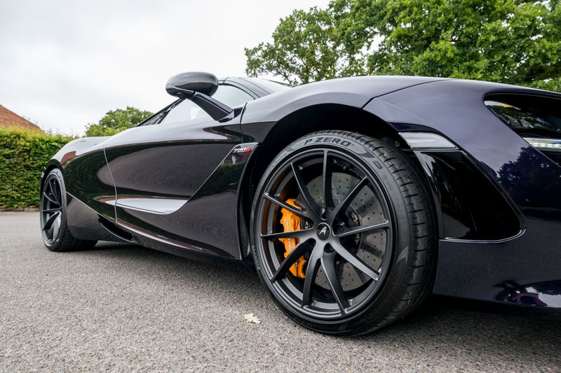 McLaren 720S Spider Performance Plus